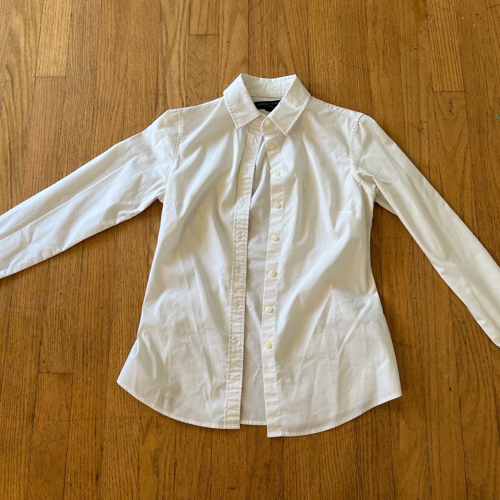 White Bannana republic button down shirt 00 petite